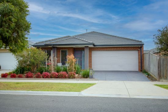 18  Fairwater Drive, Point Cook, Vic 3030