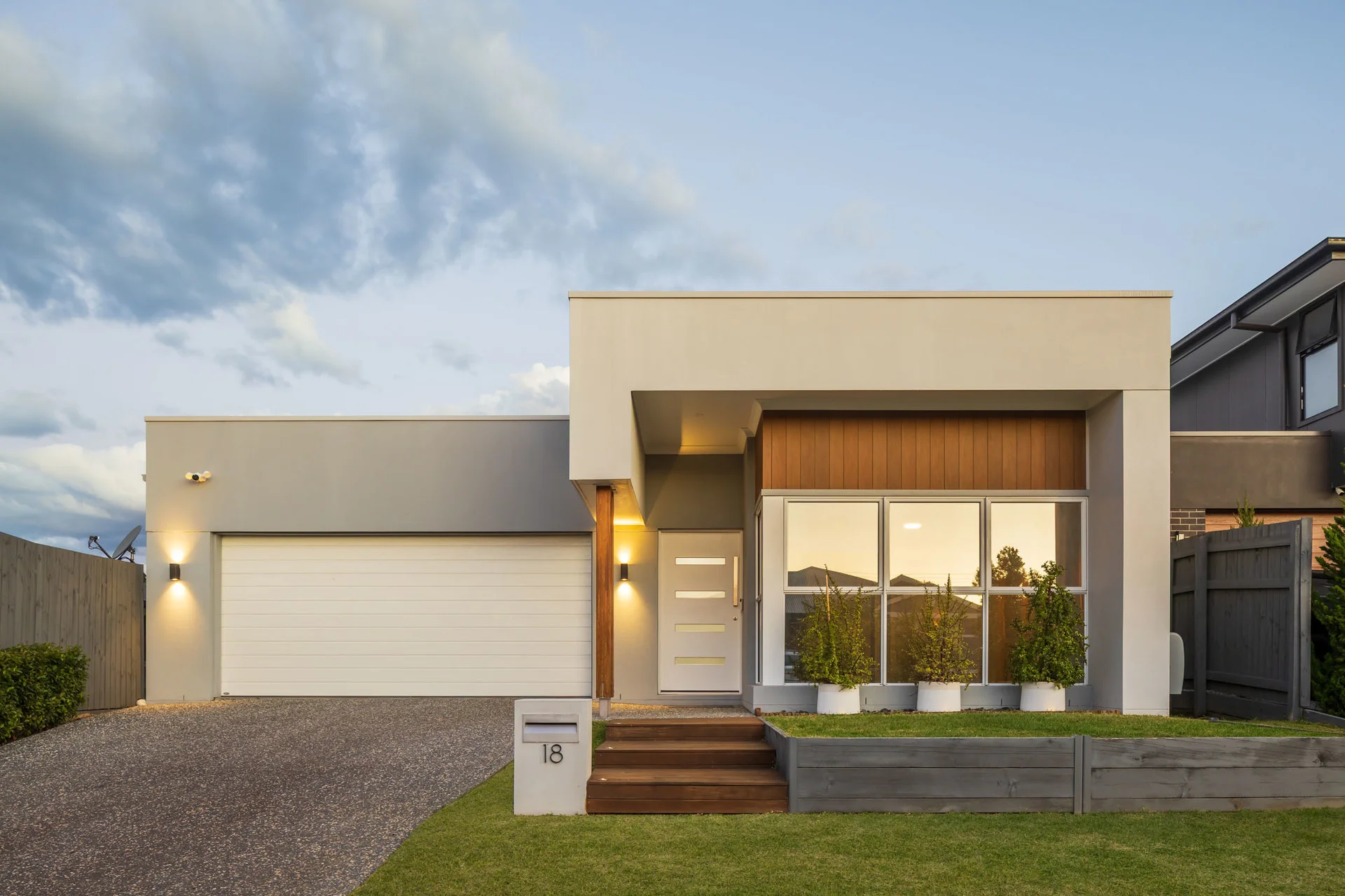 18 Hilltop Circuit, Pallara, Qld 4110