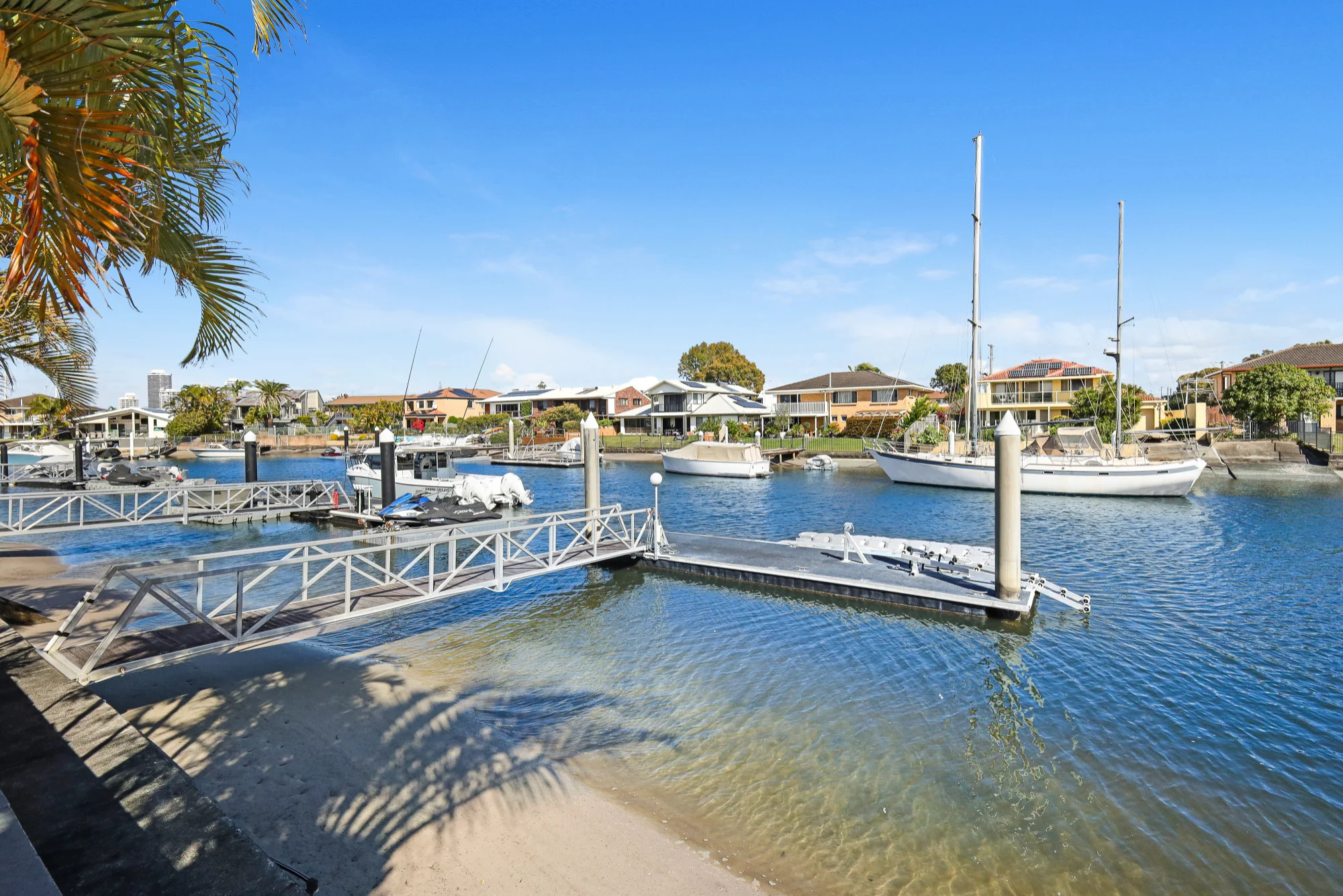 18 Huon Crescent, Runaway Bay, Qld 4216