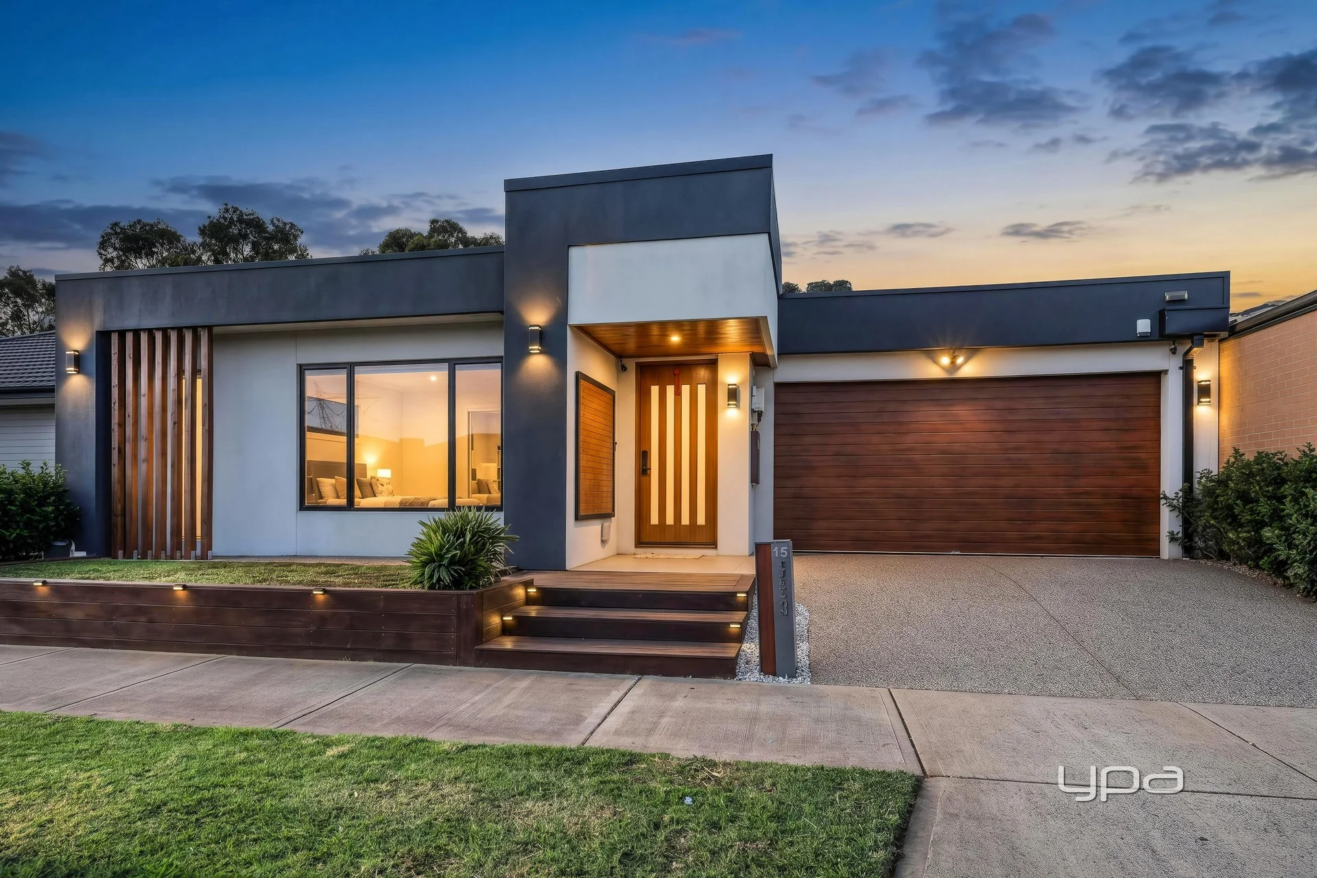 18 Iverson Circuit, Deanside, Vic 3336
