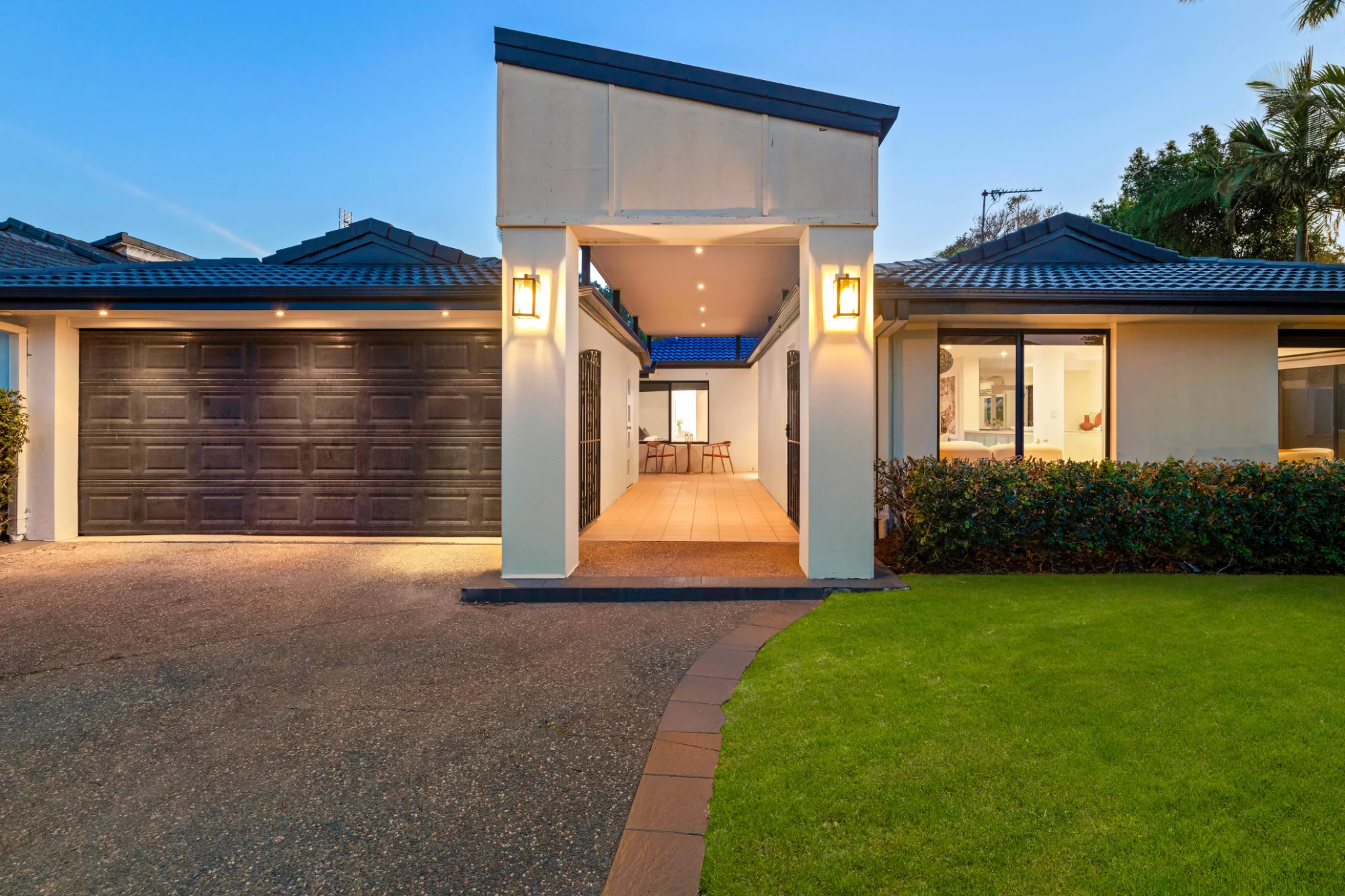 18 Lothian Avenue, Sorrento, Qld 4217