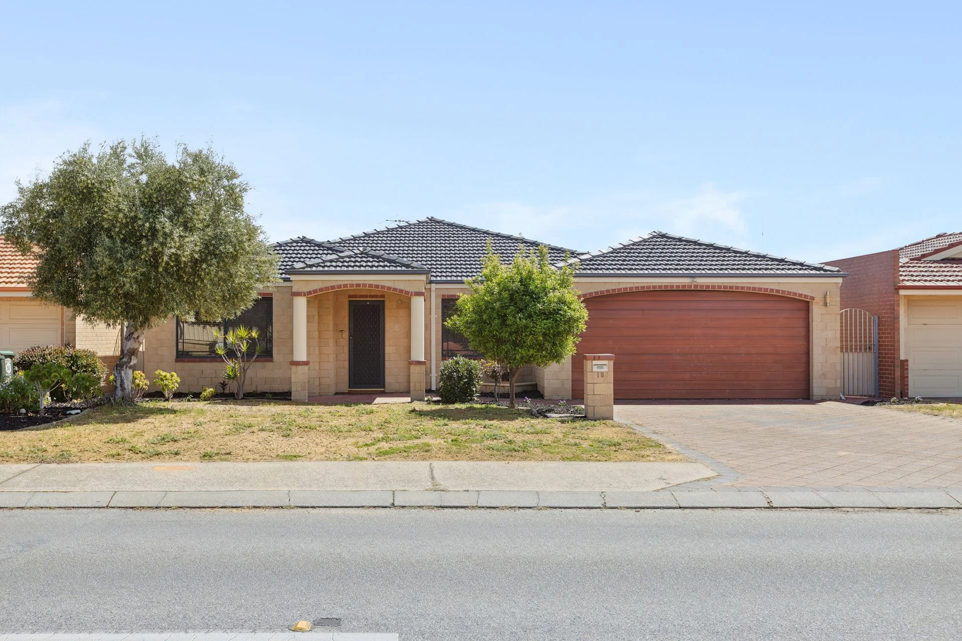 18 Mainsail Terrace, Yangebup, WA 6164