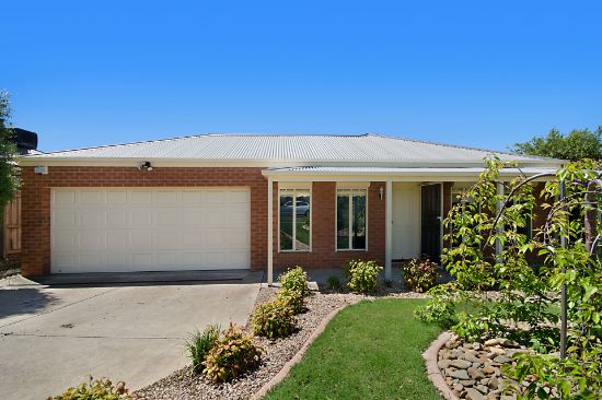 18 Malinda Crescent, Bell Park, Vic 3215
