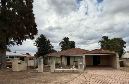 18 Mangrove Circuit, Banksia Grove, WA 6031
