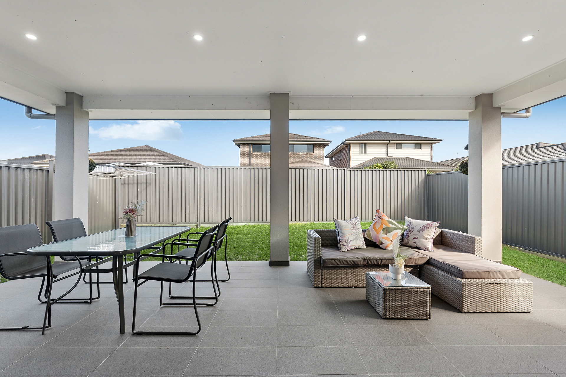 18 Mullumbimby Avenue, Hoxton Park, NSW 2171 18 Mullumbimby Avenue, Hoxton Park, NSW 2171