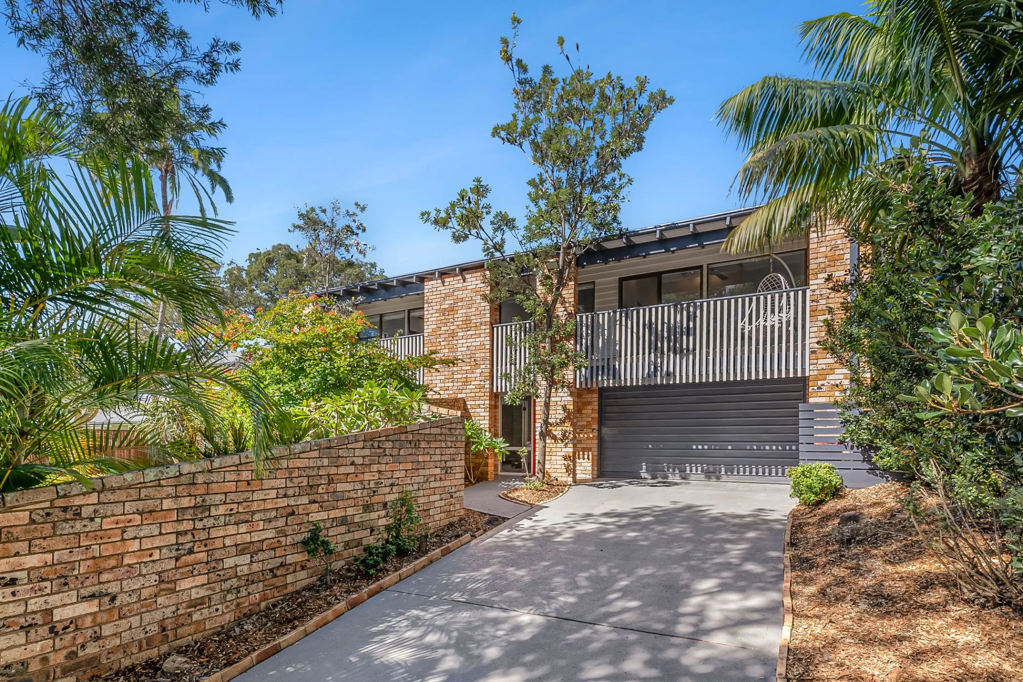 18 Peita Crescent, Mona Vale, NSW 2103 18 Peita Crescent, Mona Vale, NSW 2103