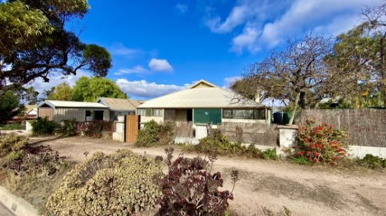 18 Redding Road, Streaky Bay, SA 5680