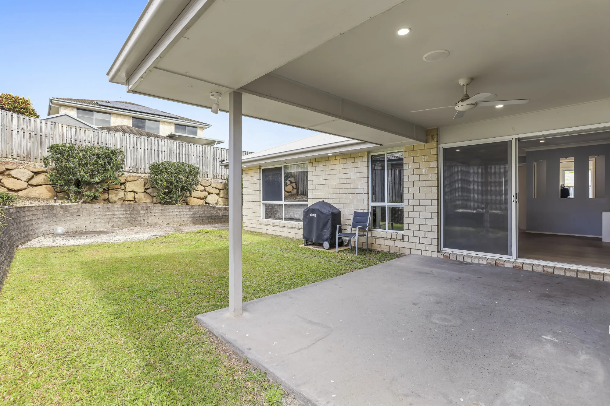 18 Willunga Street, Pacific Pines, Qld 4211
