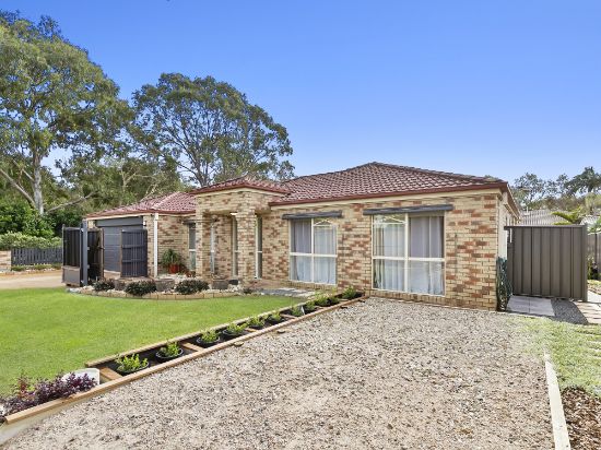 186 Bestmann Rd E, Sandstone Point, Qld 4511