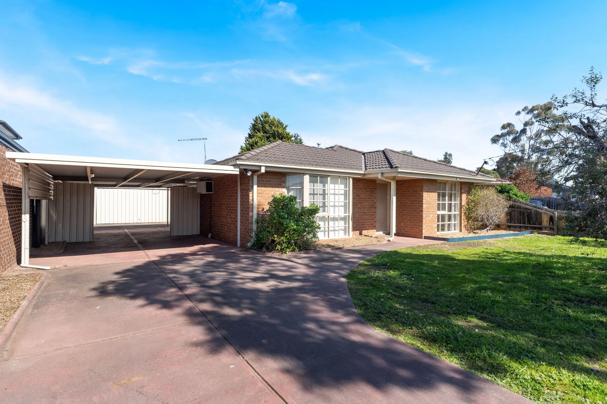 19 Beacon Hills Crescent, Craigieburn VIC 3064
