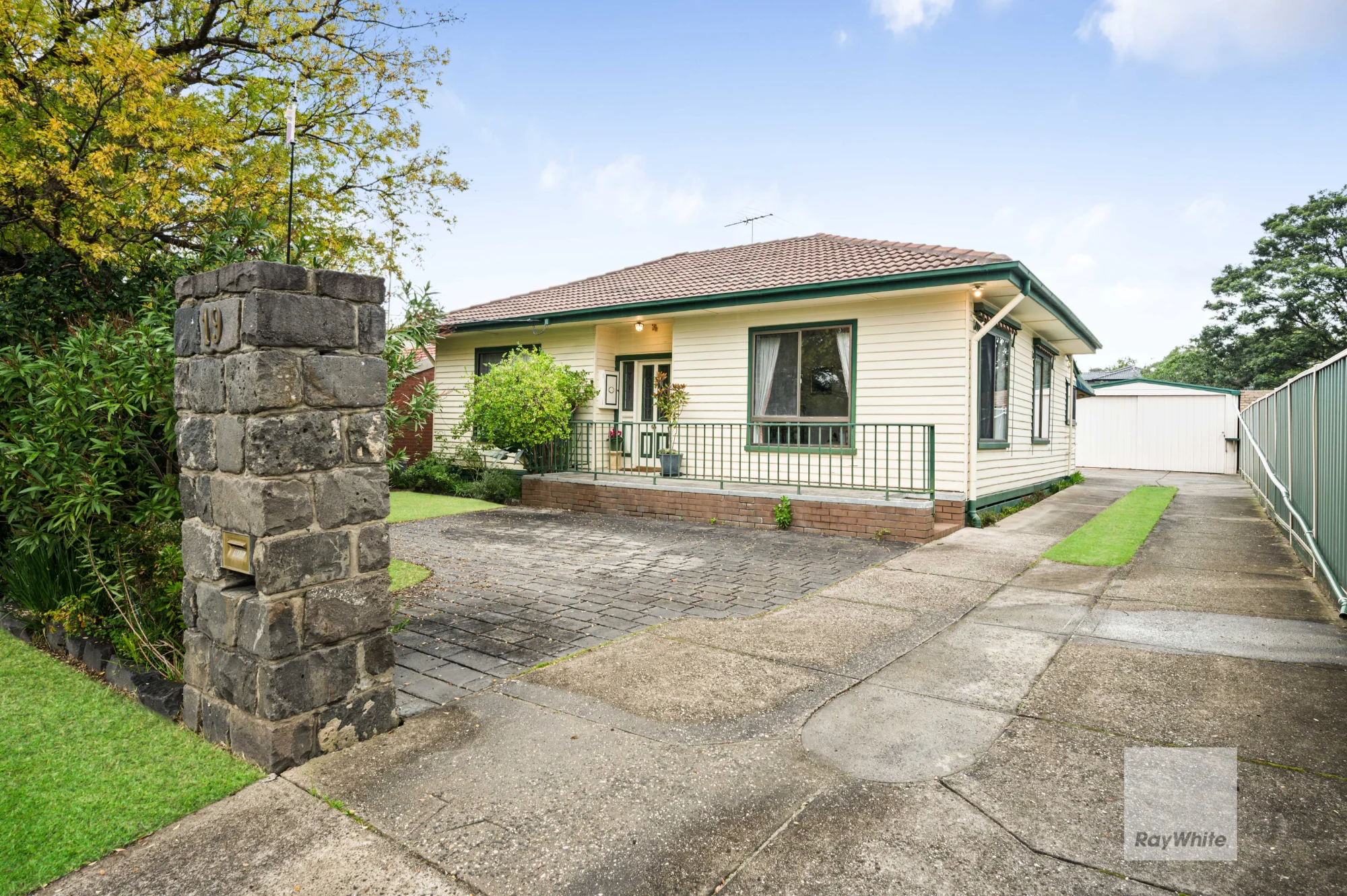 19 Black Street, Westmeadows, Vic 3049 19 Black Street, Westmeadows, Vic 3049