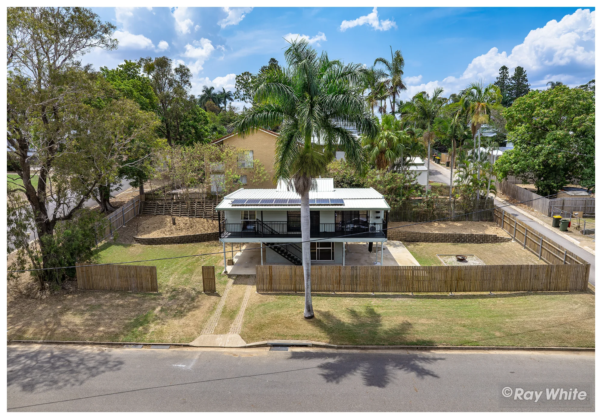19 Bowen Street, The Range, Qld 4700