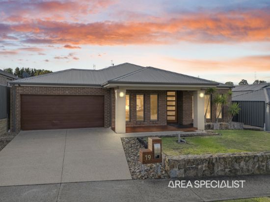 19 Corymbia Promenade, Pakenham, Vic 3810