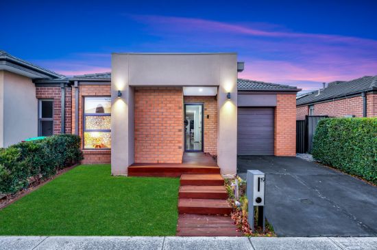 19 Dellinea Street, Cranbourne North, Vic 3977