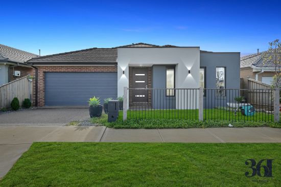 19 Fuchsia Drive, Rockbank, Vic 3335