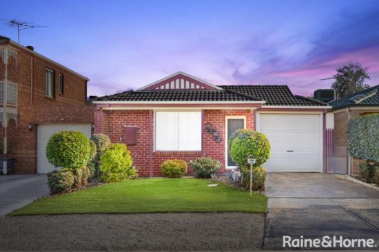 19 Hillsmeade Drive, Melton West, Vic 3337