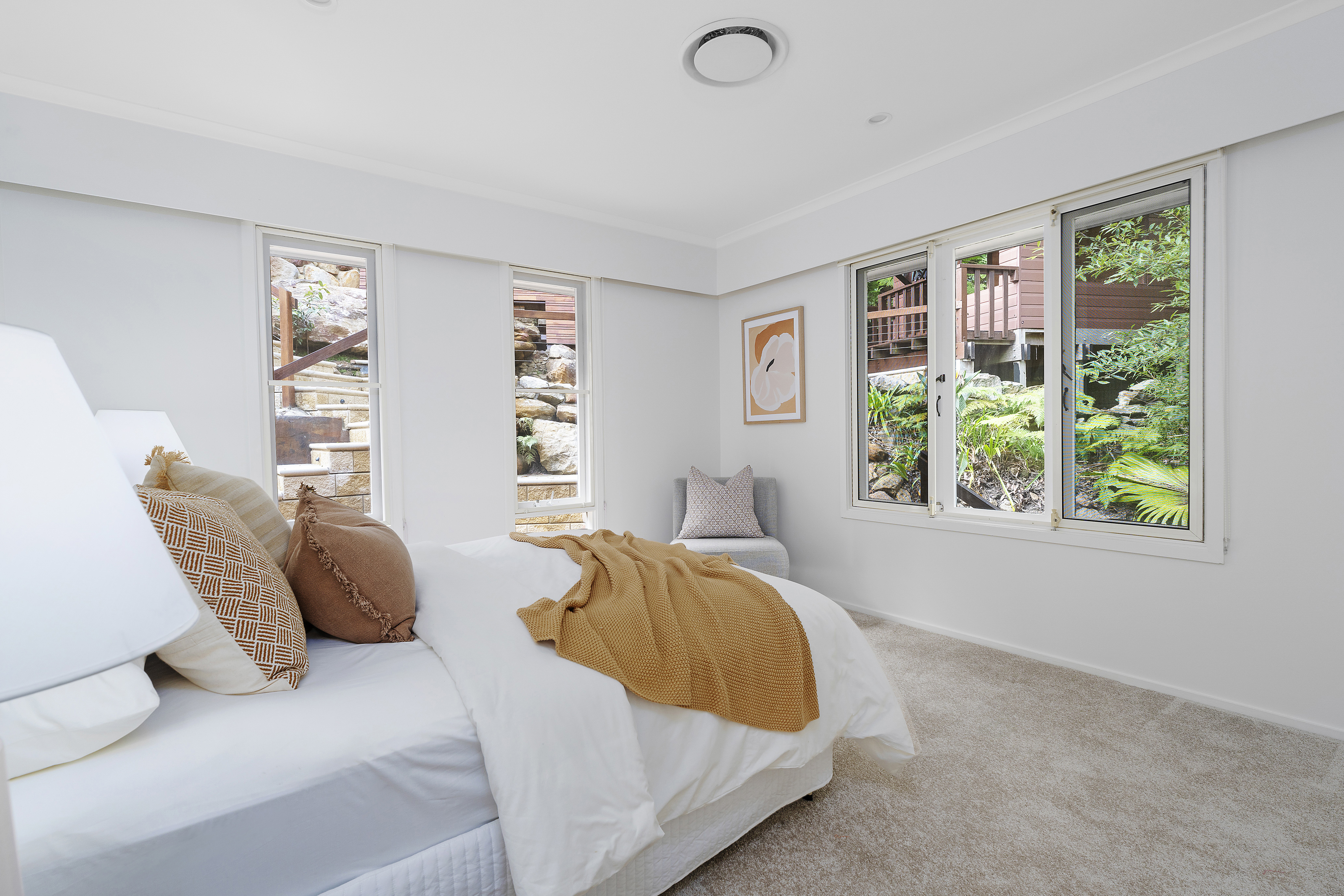 19 Leverton Close, St Ives, NSW 2075 19 Leverton Close, St Ives, NSW 2075