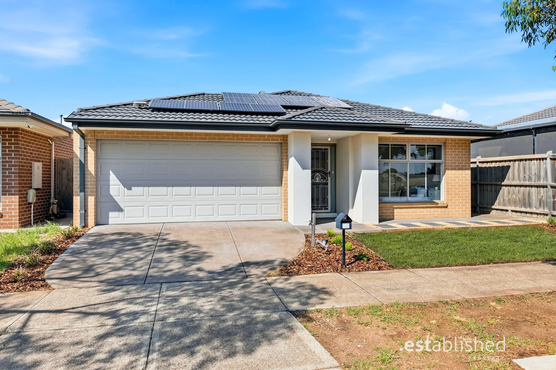 19 Martaban Crescent, Point Cook, Vic 3030