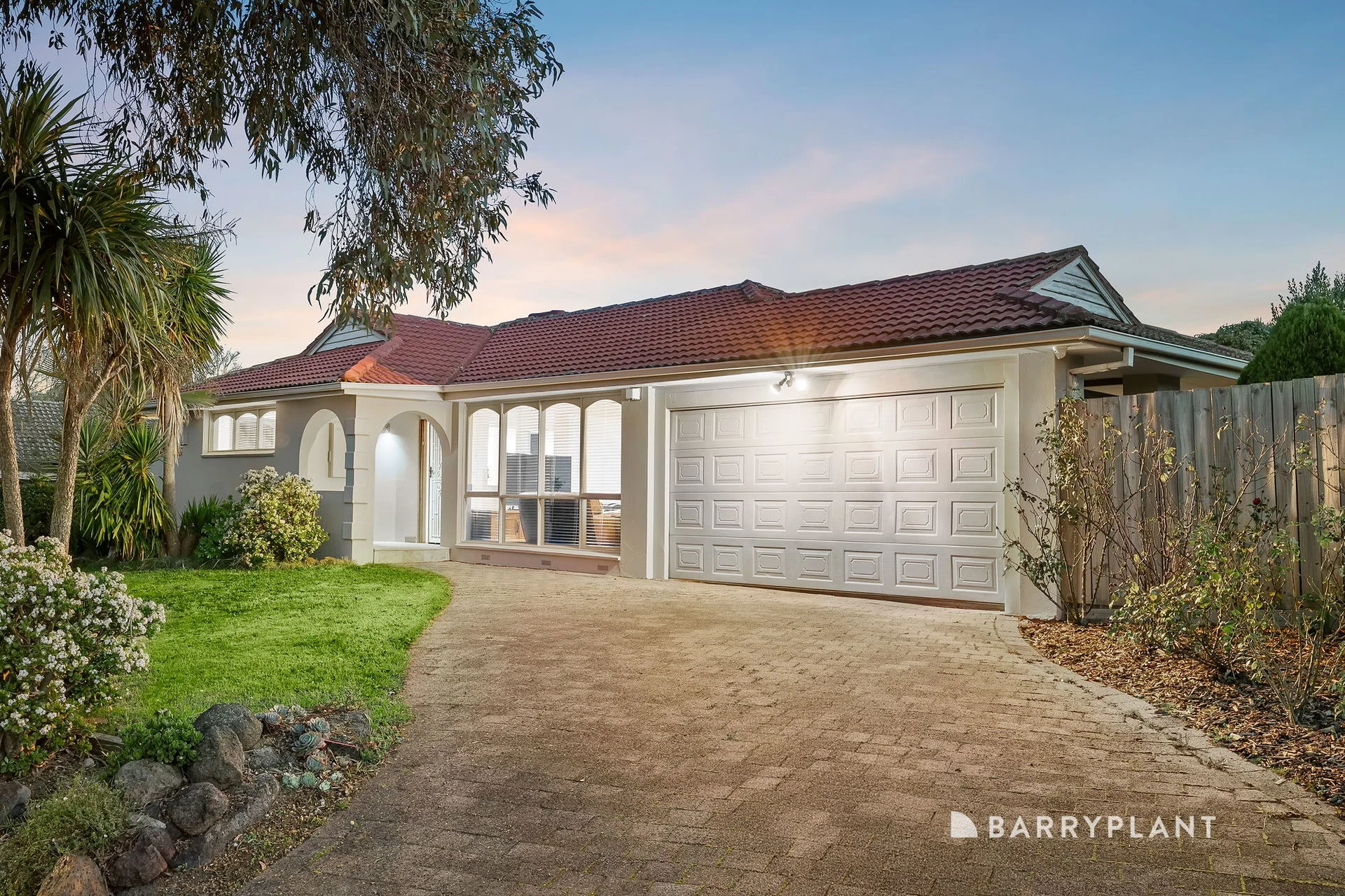 19 Milpera Crescent, Wantirna, Vic 3152