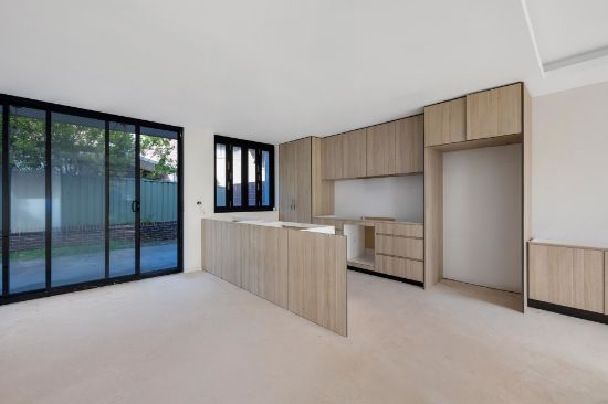 19 Old Berowra Road, Hornsby, NSW 2077
