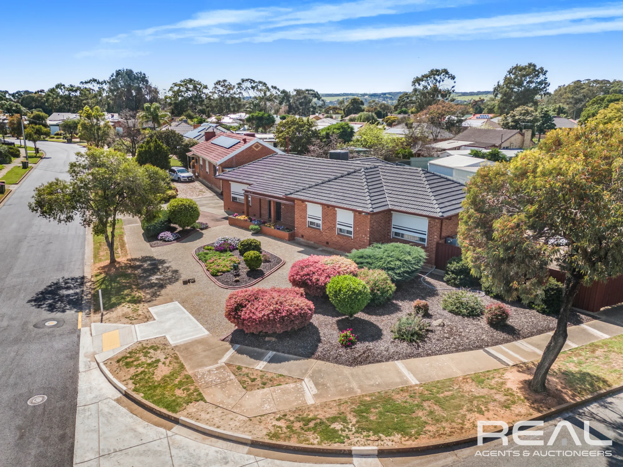 19 Poulshot Crescent, Elizabeth Vale, SA 5112