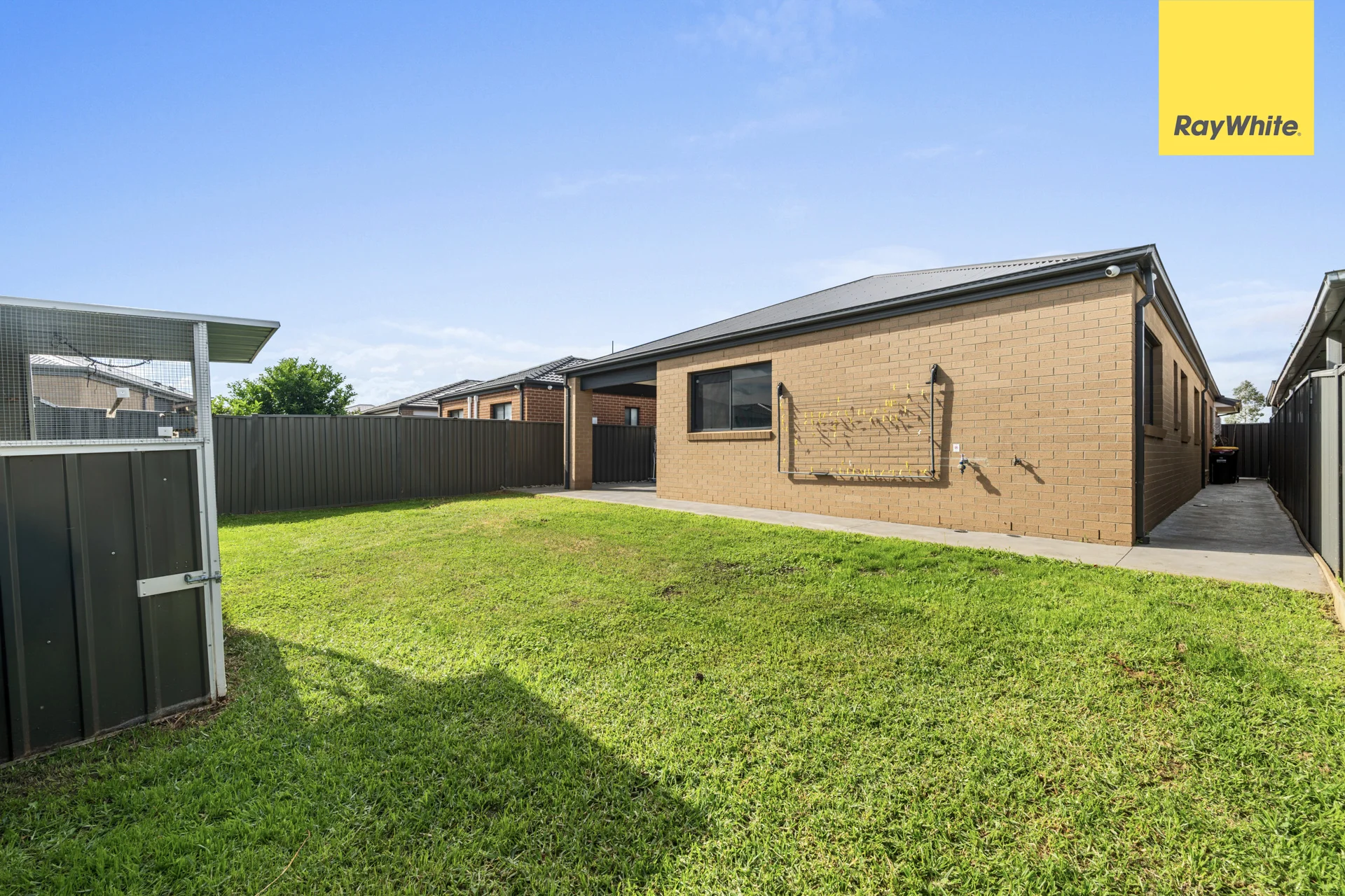 19 Reston Way, Strathtulloh, Vic 3338