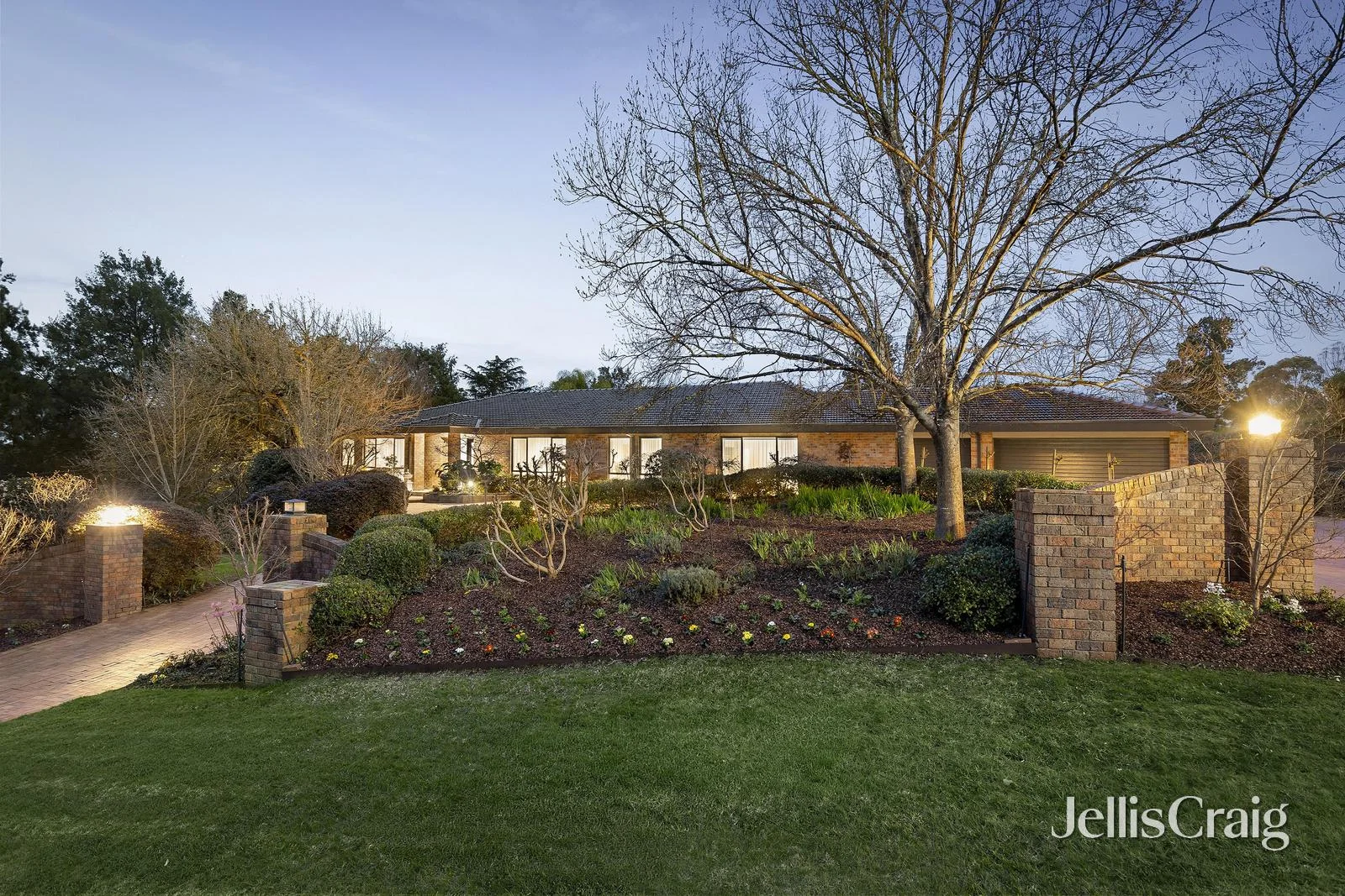 19 White Lodge Court, Donvale, Vic 3111