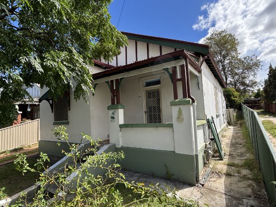 197 Stewart Street, Bathurst, NSW 2795