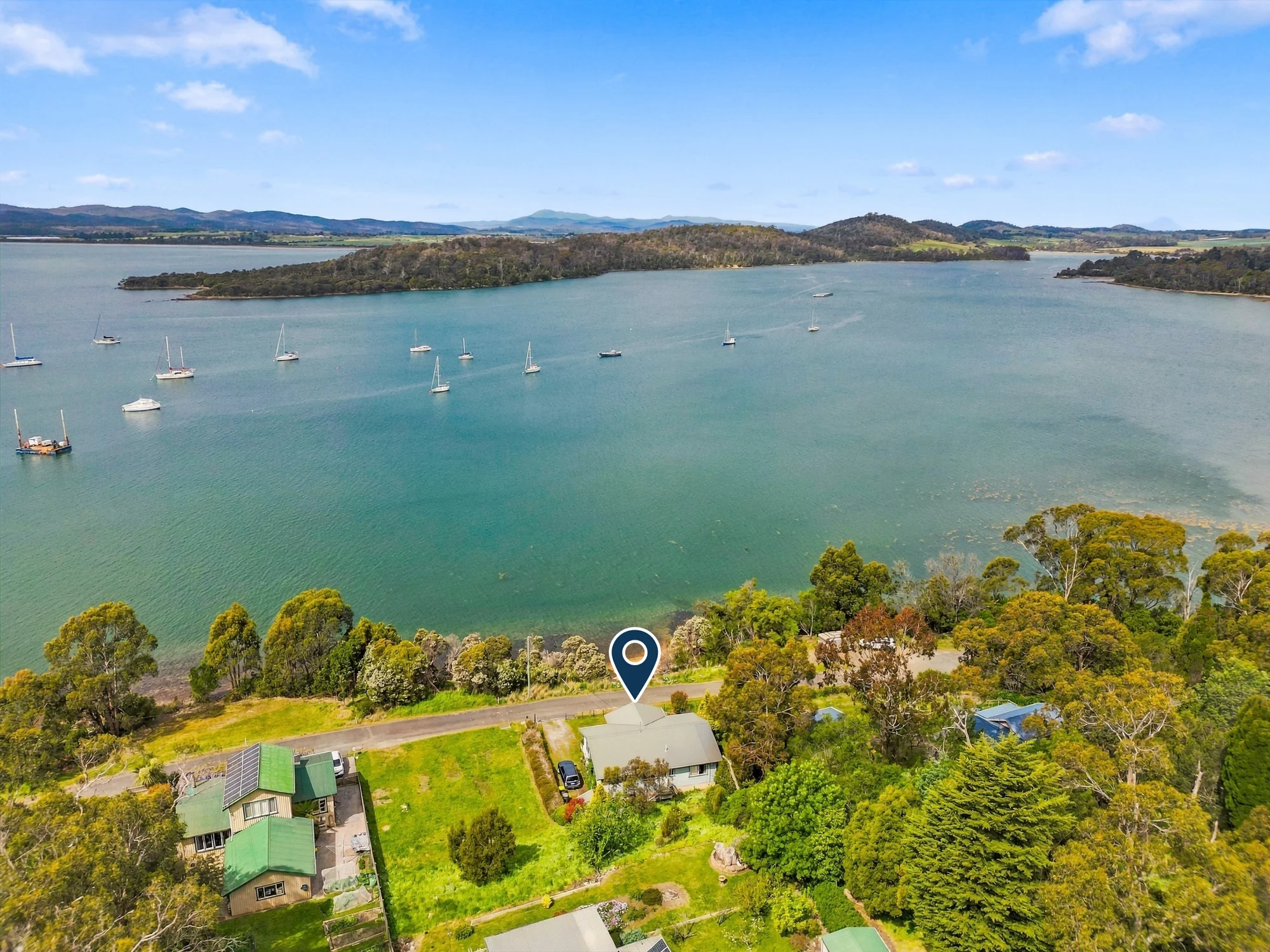 1A Kemps Parade, Beauty Point, Tas 7270