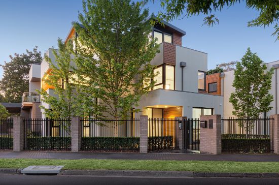 1C Mangarra Road, Canterbury, Vic 3126