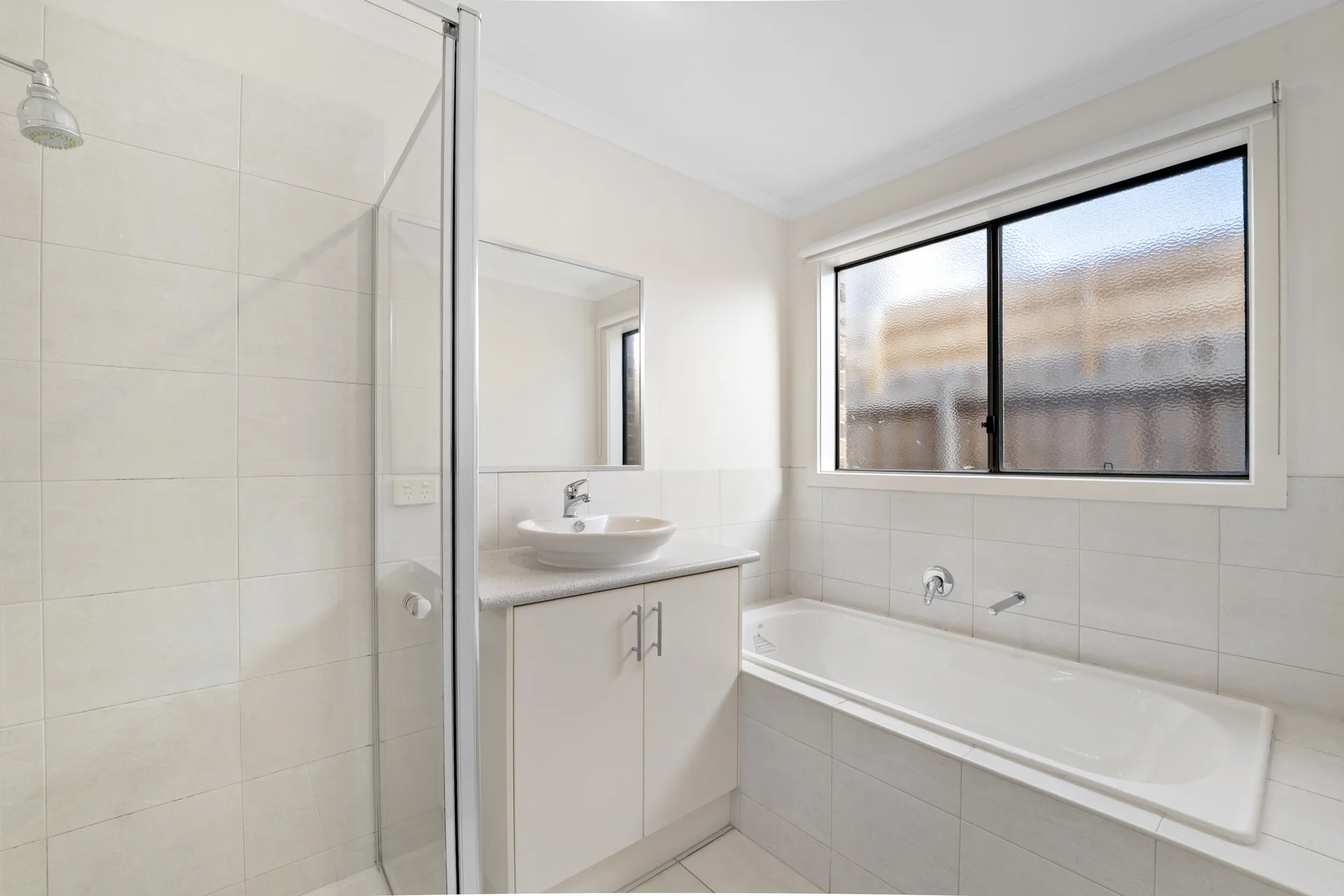 2/101-103 Waratah Drive, Altona Meadows, Vic 3028