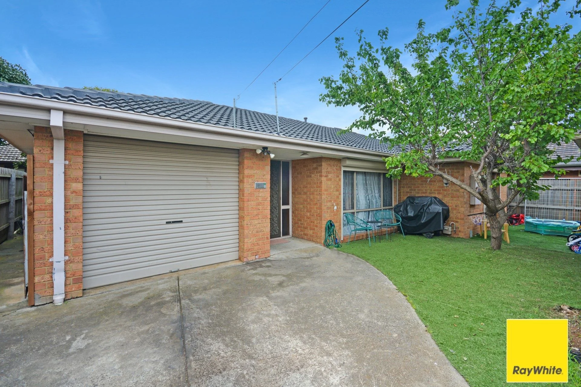 2/106 Derrimut Road, Hoppers Crossing VIC 3029