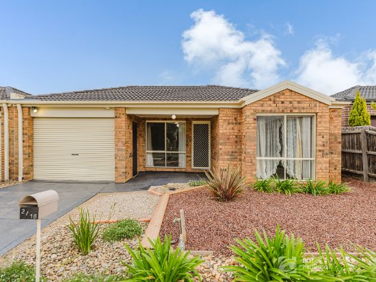 2/16 Linda Place, Kurunjang, Vic 3337