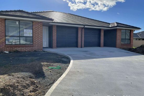 2/16 Mustang Close, Tamworth, NSW 2340