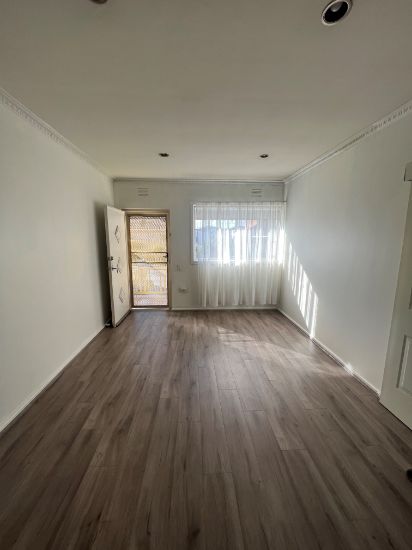 2/21 Willett Avenue, Oak Park, Vic 3046