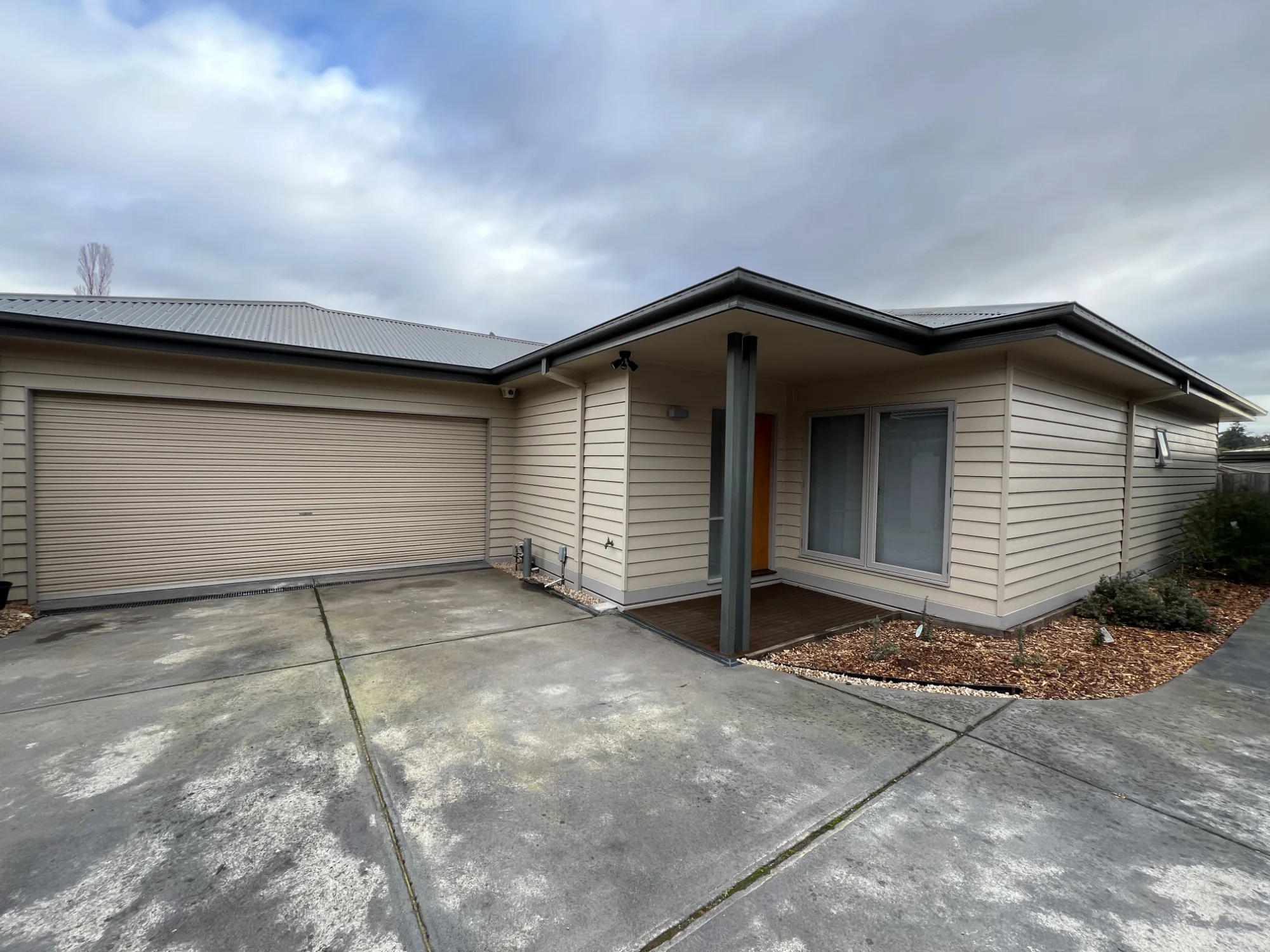 2/27 Tamworth Road, Kilsyth, Vic 3137