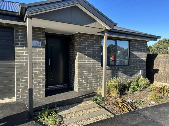 2/3 Highton Lane, Mansfield, Vic 3722