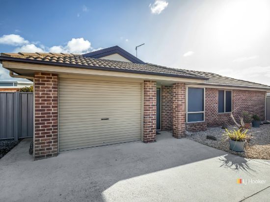 2/32 Haven Drive, Shearwater, Tas 7307