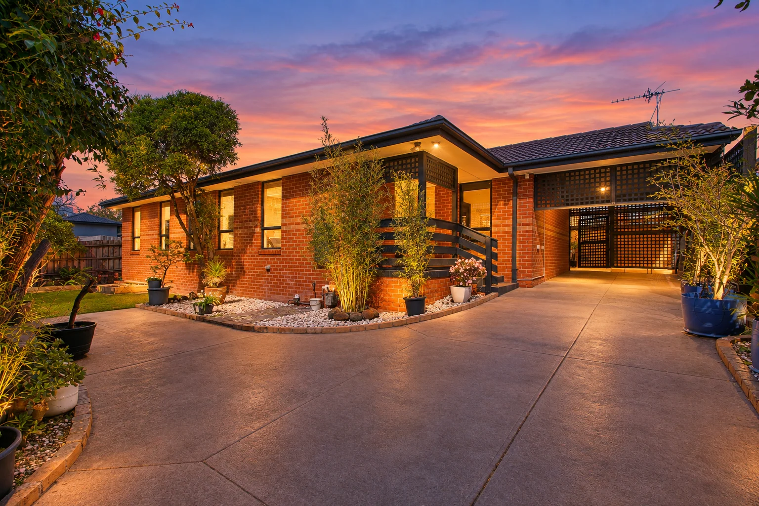 2/33 Mccomas Street, Reservoir, Vic 3073