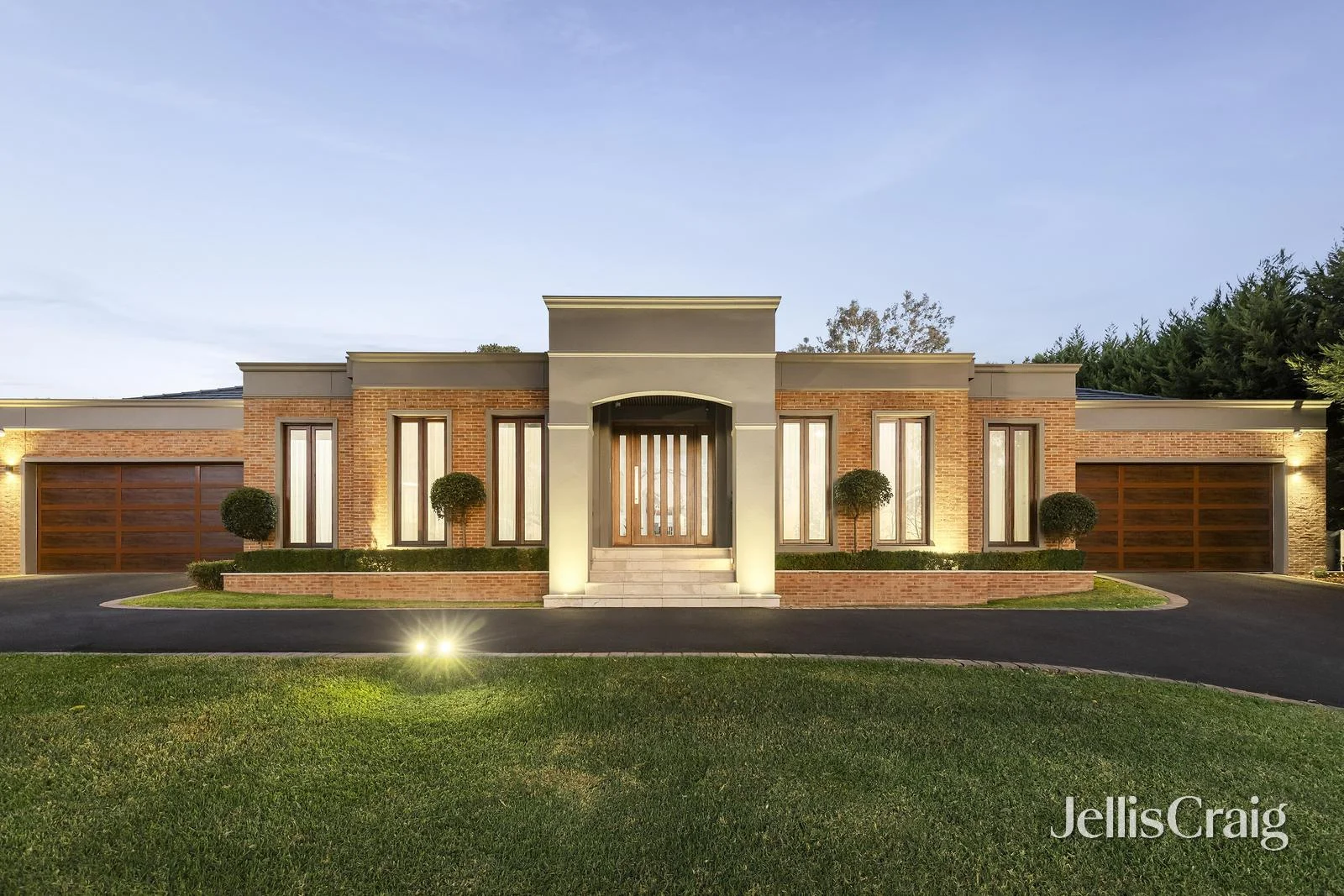 2-4 Camber Avenue, Park Orchards, Vic 3114