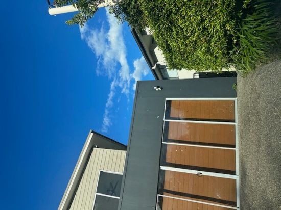 2/42 Margaret St, Southport, Qld 4215