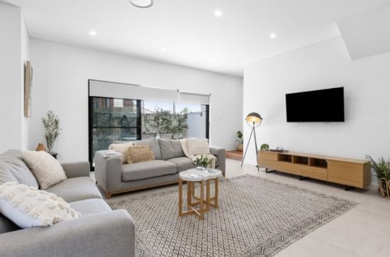 2/42 Nurrawallee St, Ulladulla, NSW 2539