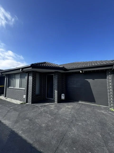 2/43 Apollo Crescent, Dallas VIC 3047