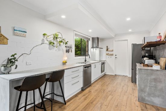 2/47 Russell Street, Balgownie, NSW 2519