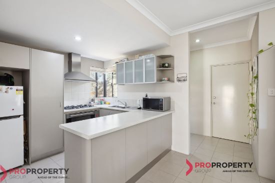 2/5 Pulchella Street, Wattle Grove, WA 6107
