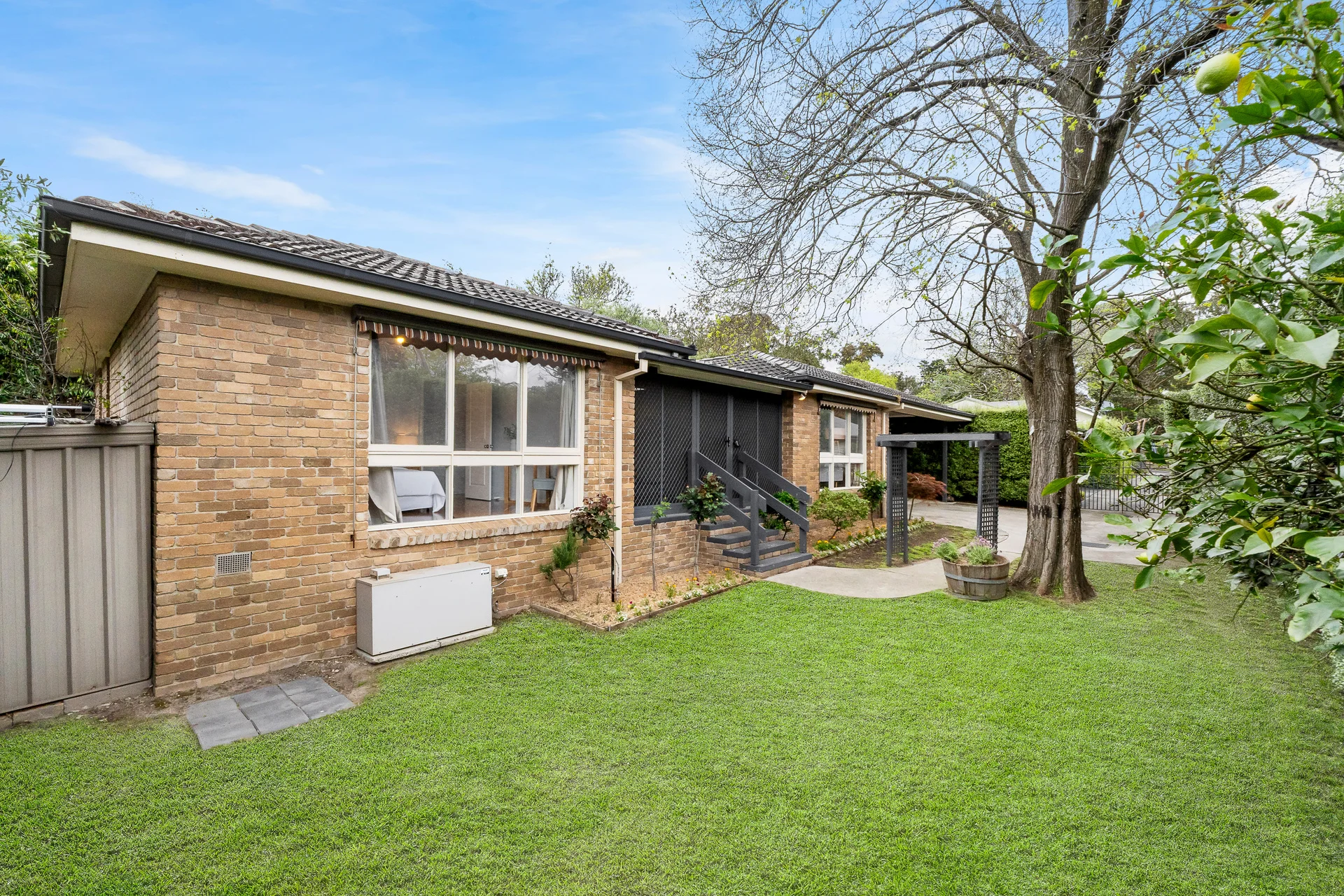 2/52 Stirling Road, Croydon, Vic 3136