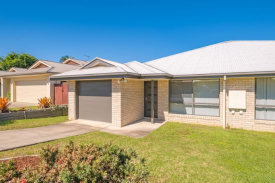 2/8 Bond Drive, Southside, Qld 4570