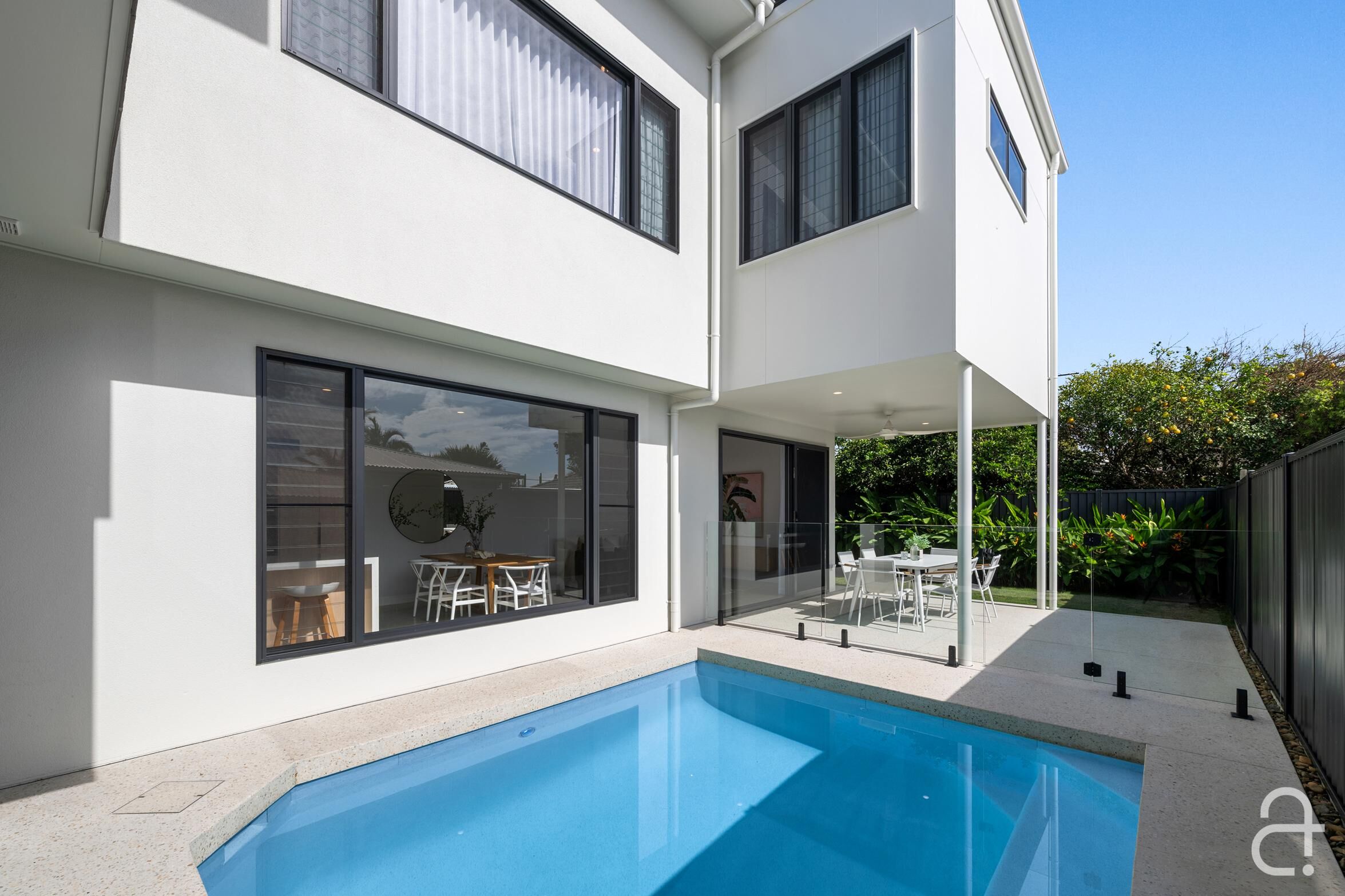 2/82 Oceanic Drive, Warana, Qld 4575