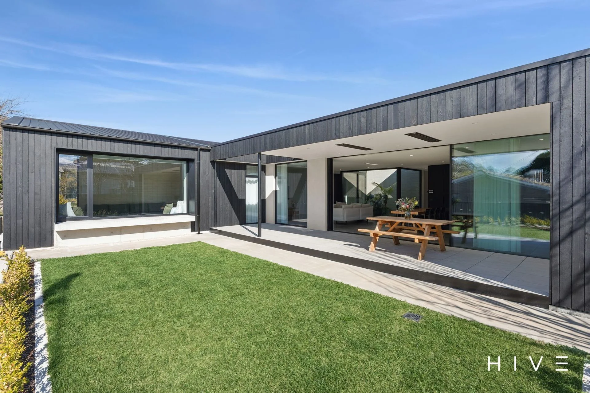 2 Bage Place, Mawson, ACT 2607