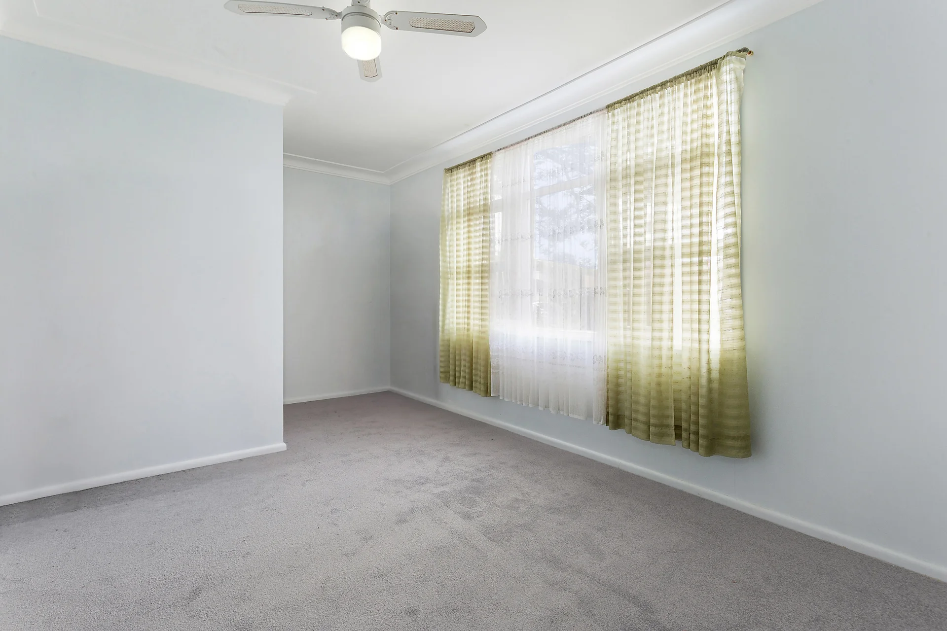 2  Buckle Avenue, Engadine, NSW 2233